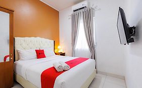 RedDoorz Syariah near Transmart Lampung